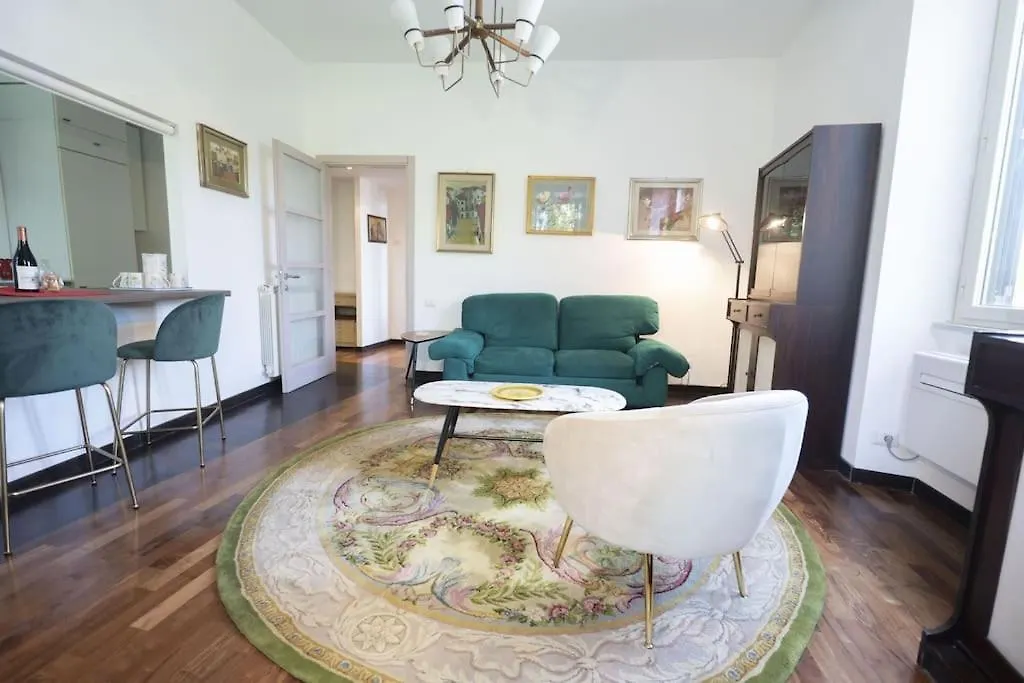 Testaccio Luminous And Large Apartment Rome Italy